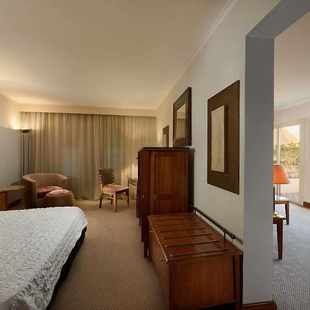 Le Meridien Pyramids Hotel & Spa Giza Eksteriør billede